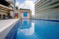 Tryp by Wyndham Guayaquil Airport - piscina