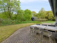 "Øgot" Hotels in Give