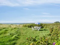 "Joella" - 75m from the sea