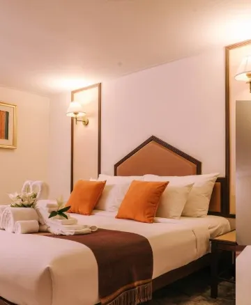 ห้องดีลักซ์ เตียงใหญ่ 1 เตียง