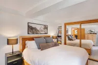 Ski-In/Ski-Out 1 BD Modern Luxury Slopeside Retreat