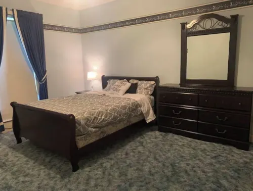 4 bedrooms 2 bathroom with 10  guests city center double kitchen