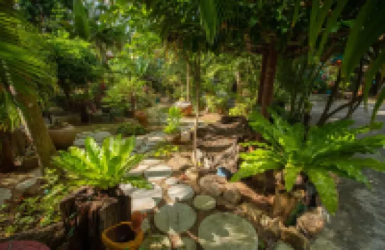 瓦林達花園度假村