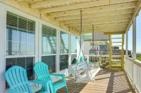 Ocean Access and BBQ Pit Surfside Beach Family Home - Pet friendly