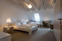 Hotel Gasthof Zum Storch - Airport Shuttle