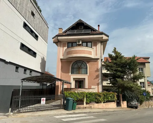 힐사이드 가든 첸타르 시 호텔