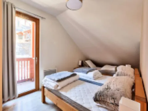 Apartment in Vars with Mountain Views & Pool