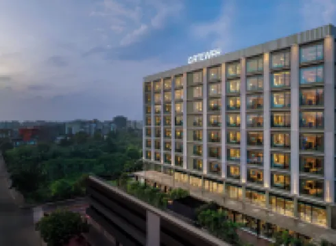 Gateway Ahmedabad Sindhu Bhavan Hotels near SG Highway