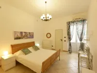 Vacation home with private pool, Floridia