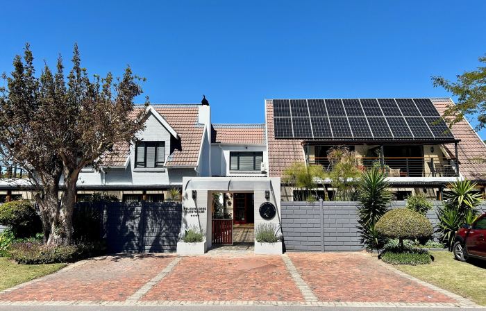 Pelican Lodge Guesthouse