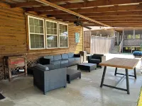 Beautiful 2 Bedroom Cabin with a Lake View. Pets Welcome