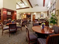 Holiday Inn & Suites Peachtree City