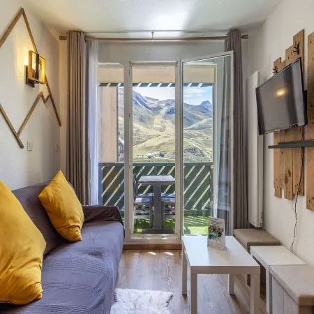 Apartment 500 m from the ski resort