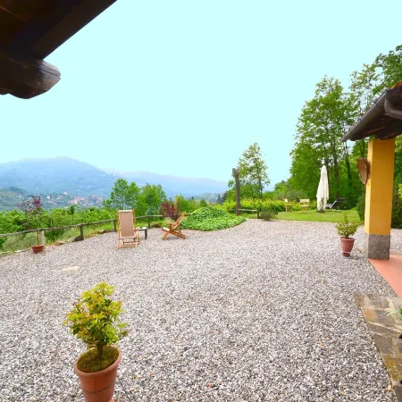 Beautiful Cottage in Pescia