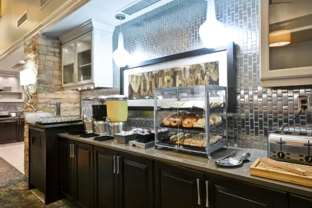 Homewood Suites by Hilton Durham - Chapel Hill I-40 & Hwy. 15-501 Отели рядом с достопримечательностью «Университет Дьюк»