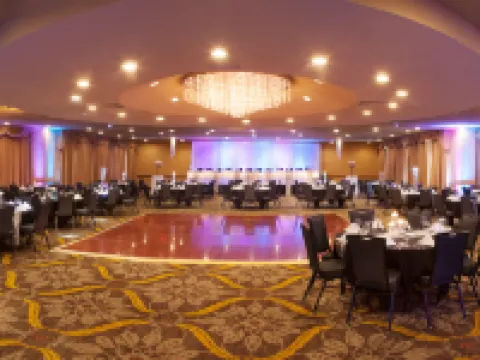 ホリデイ イン スーフォールズ-シティ センター by IHG スーフォールズのホテル