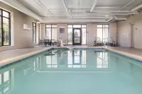沃瓦託薩密爾沃基Homewood Suites by Hilton - 停車場