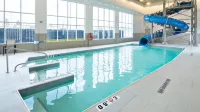 Staybridge Suites Red Deer North by IHG - ที่มีสระว่ายน้ำ