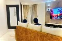 2 Bed Apartment Sleeps 4 - Pool - Free Parking - Ocean View