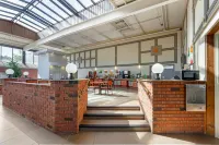 Quality Inn & Conference Centre - breakfast