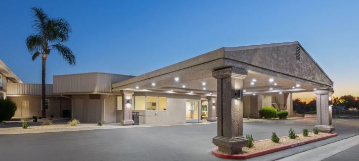 Ramada by Wyndham Merced Hotels in Merced County
