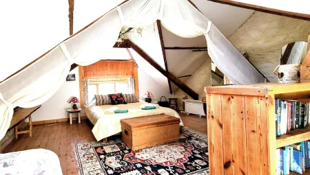 A cosy riverside cottage in the Devon countryside on the Edge of Dartmoor.