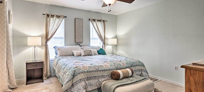 2 Mi to Lake Mcqueeny: Gem w/ Covered Patio Hotels in Guadalupe County