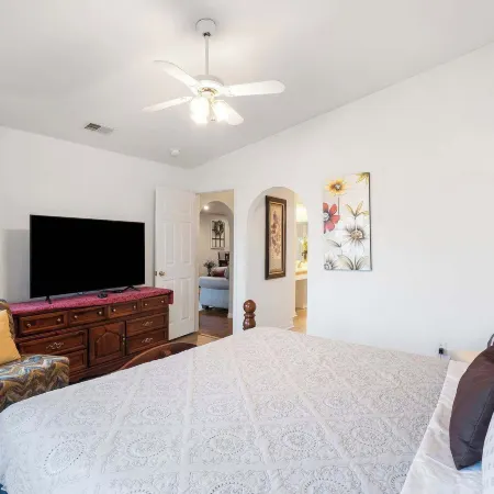 Home on the Golf Range - Holiday Hills Branson - Golf Resort - Outdoor Pools