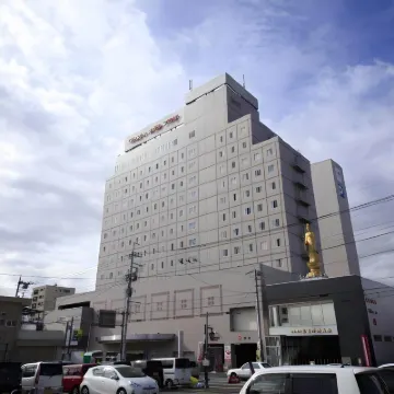 甲府華盛頓廣場酒店 鄰近山梨學院大學的酒店