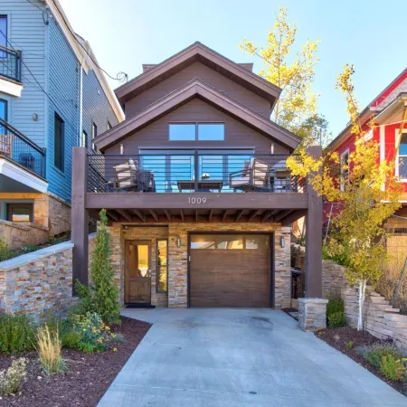 Empire Avenue Townhomes by Kbm