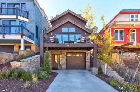 Kbm Resorts 4Br with Two Main Suites Walk to Town Lift and Park City Mountain Resort Pea-1009