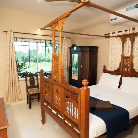 Nasya's Beach Side Cottages