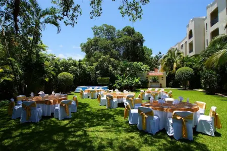 Adhara Hacienda Cancun