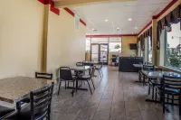 聖喬治北伊克諾旅館-近先鋒公園