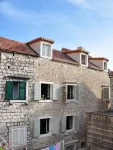 Villa Mama - Traditional Apartments in Omis, Free Parking - Wifi