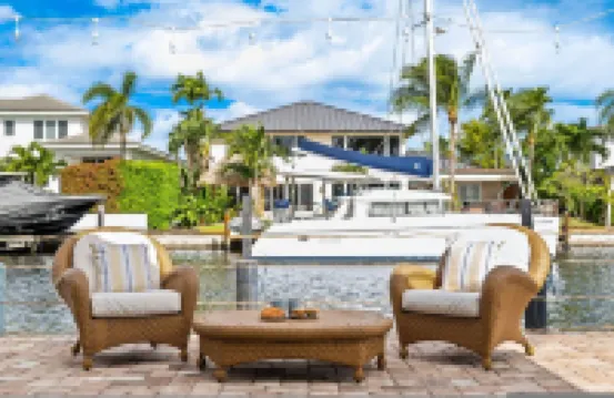 濱水綠洲 帶加熱泳池、遊戲室和健身房