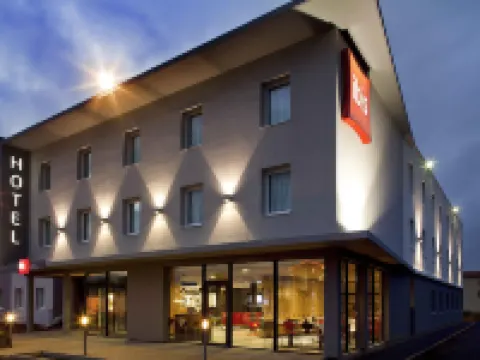 Hôtel ibis Clermont Ferrand Nord Riom