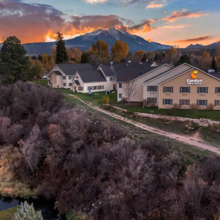 Comfort Inn & Suites Carbondale on the Roaring Fork