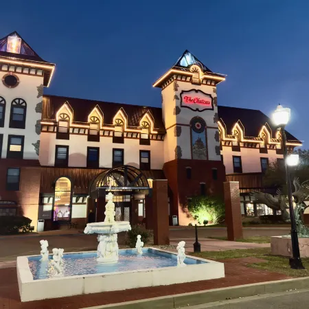 The Chateau Bloomington Hotel and Conference Center
