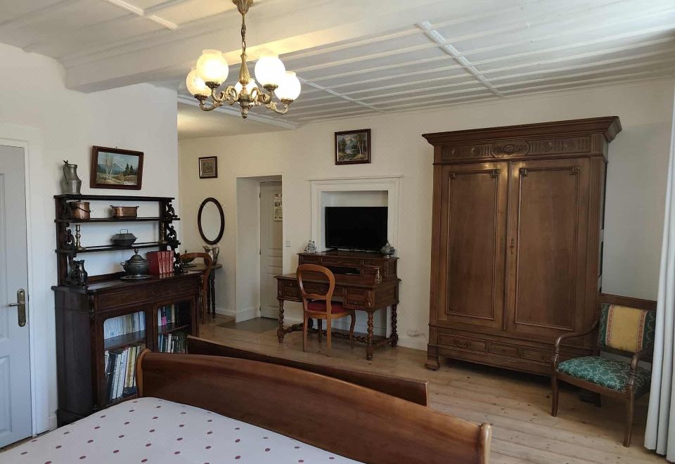A la Grenouille du Jura - Housity