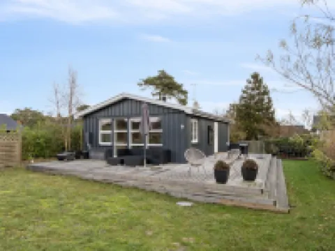 "Algeth" - 350m from the Sea