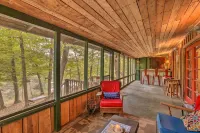 Rustic Cabin in the Woods 2-Acre Fishing Pond! - Homestays