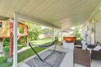 Lovely Twin Falls Home w/ Private Hot Tub!
