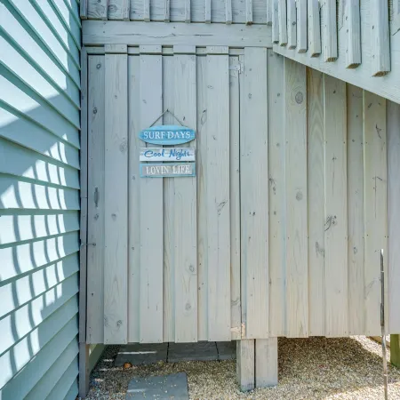 Charming Surf City Beach House - Walk to Ocean!