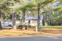 Year-round Chain of Lakes Retreat! Northwoods Home - 2-Star