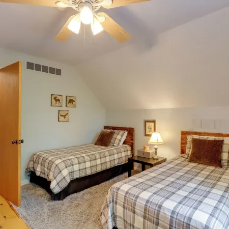 Blue Ridge Getaway w/ Hot Tub & Seasonal View!