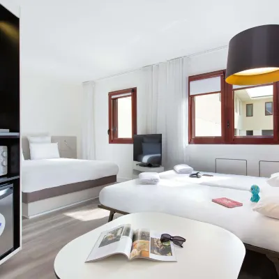 Novotel Suites Perpignan Centre Hotels in der Nähe von Perpignan Station