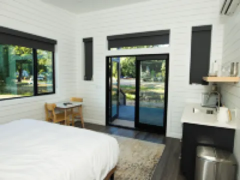 Mandala Springs Hotels in Cobb