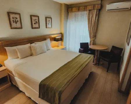 فيهاريتو غواروجا هوتل آند سبا فنادق في کواروخا