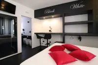 Suite Otranto Black&White - balcone